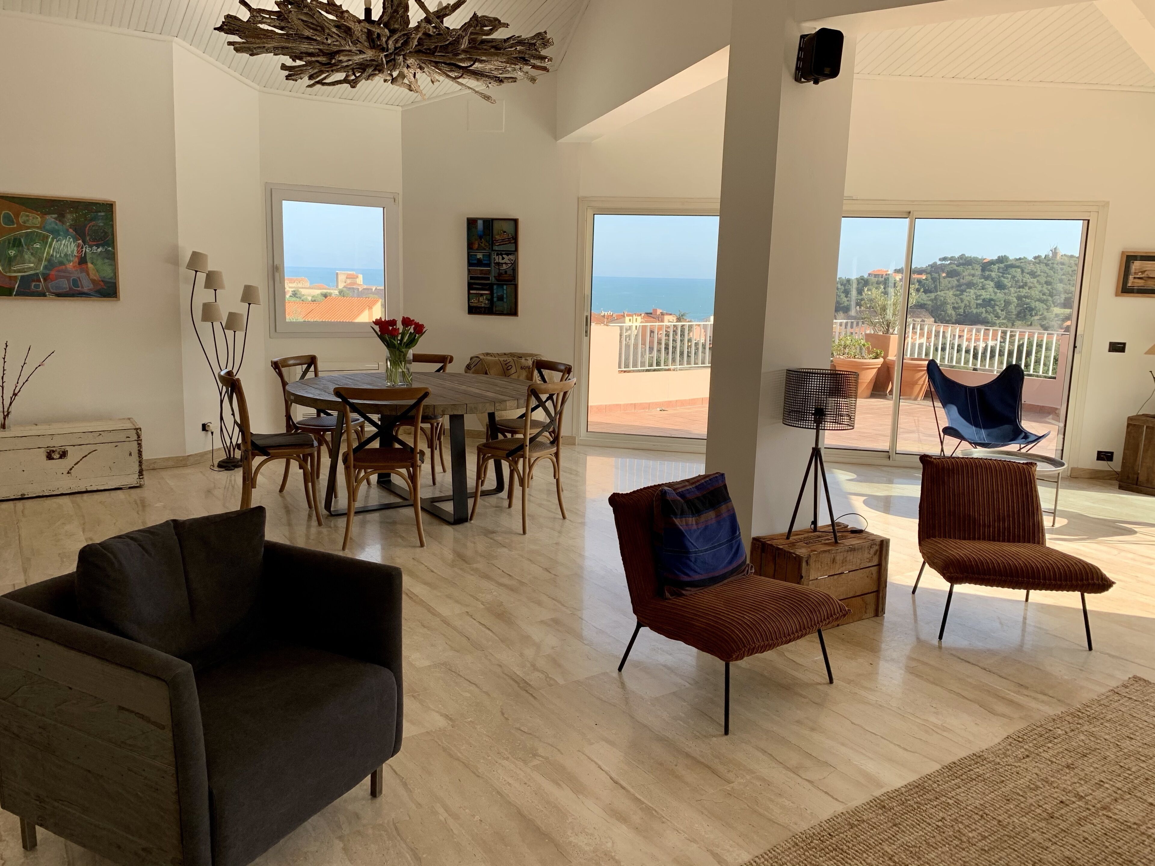 TV, fireplace, books, music library