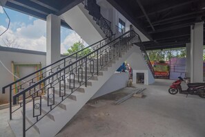 Property grounds - OYO 3729 Cattail Guest House (Pontianak)