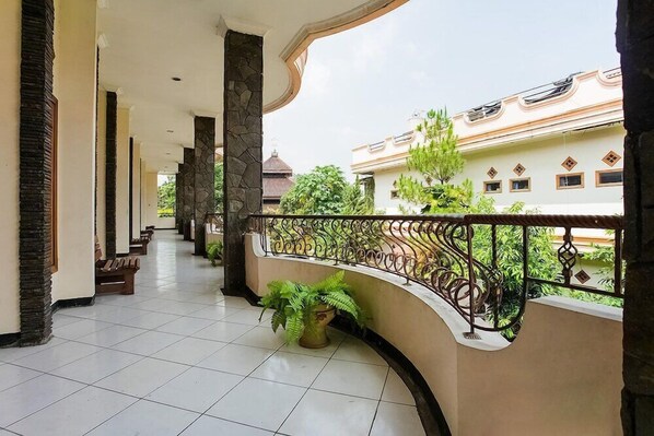 Property grounds - OYO 3406 Pandu Prima Guest House (Bandung)