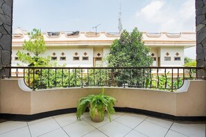 Property grounds - OYO 3406 Pandu Prima Guest House (Bandung)