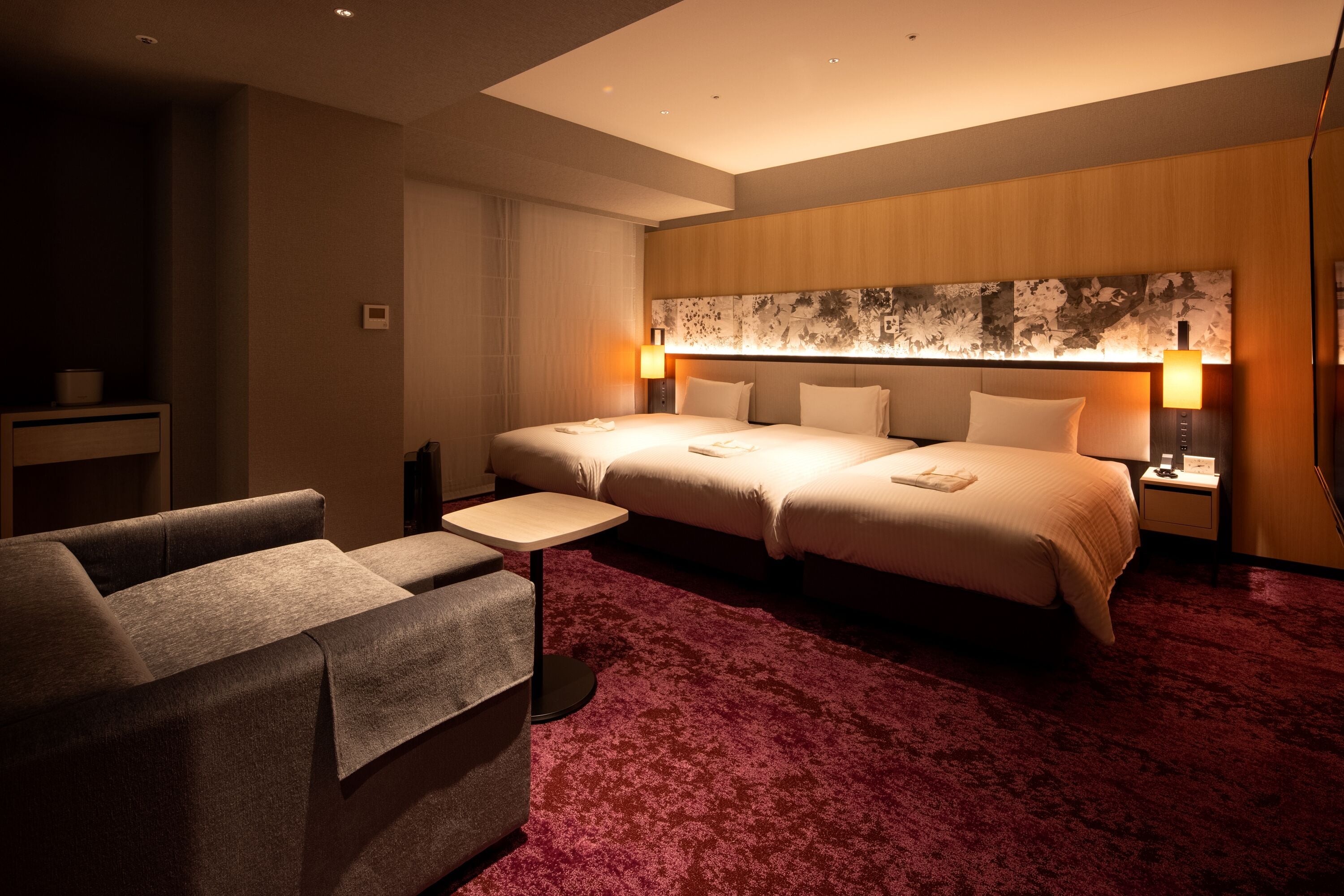 family room, non smoking, for 3 guests | 1 bedroom, blackout curtains, iron/ironing board, free wifi