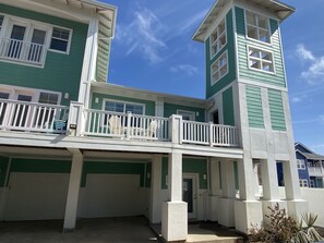 Exterior - Namast'ay in Port A - Sleep to the Sound of Waves (Port Aransas)