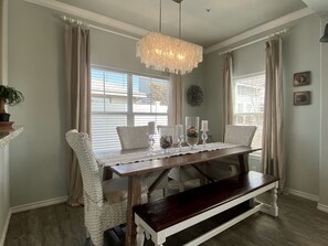 Dining - Namast'ay in Port A - Sleep to the Sound of Waves (Port Aransas)