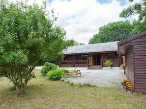 Cabin | Exterior