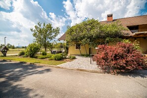 Property grounds - Apartment With Sauna pr' Geci (Brezice)