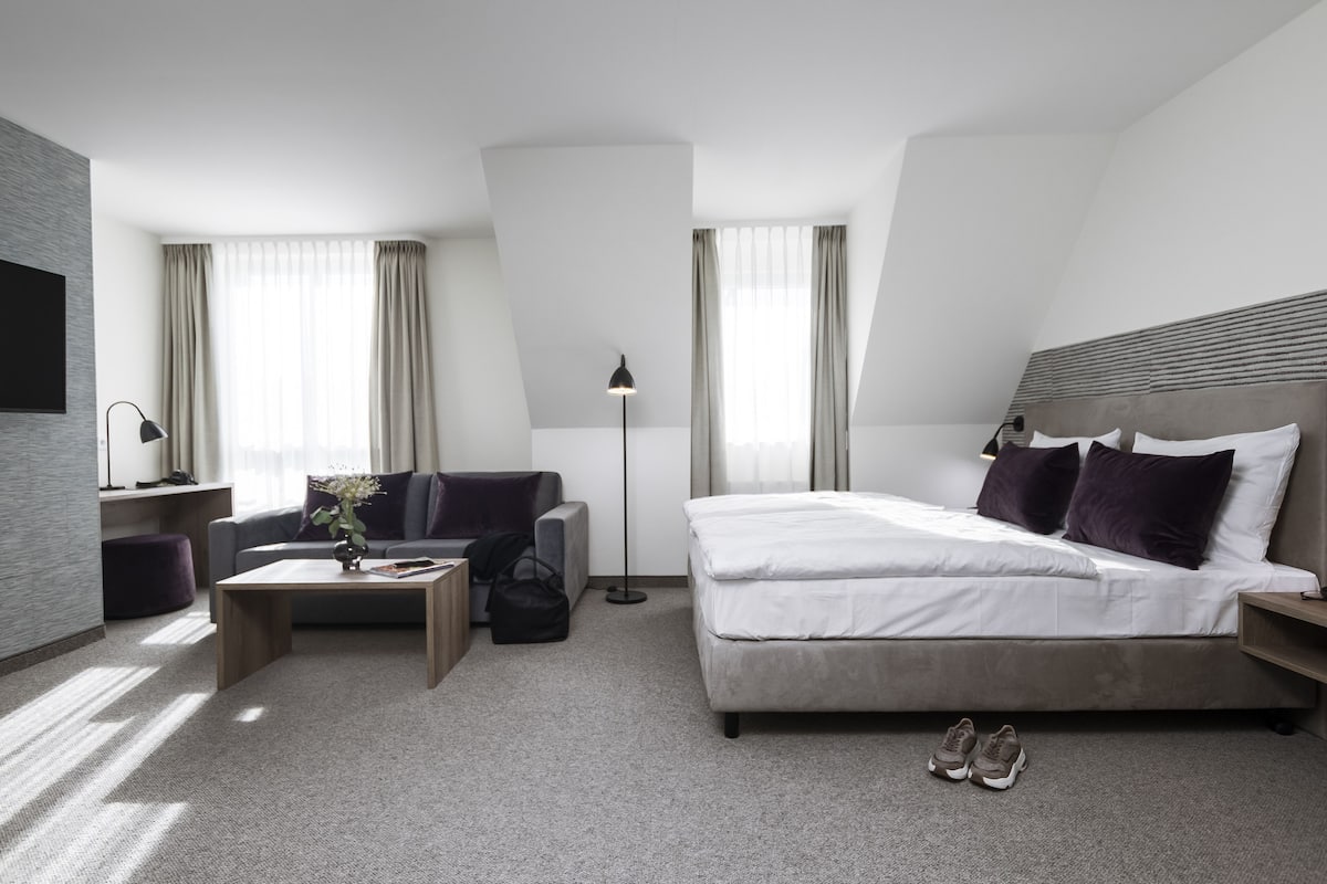 Down comforters, iron/ironing board (on request), WiFi (free)