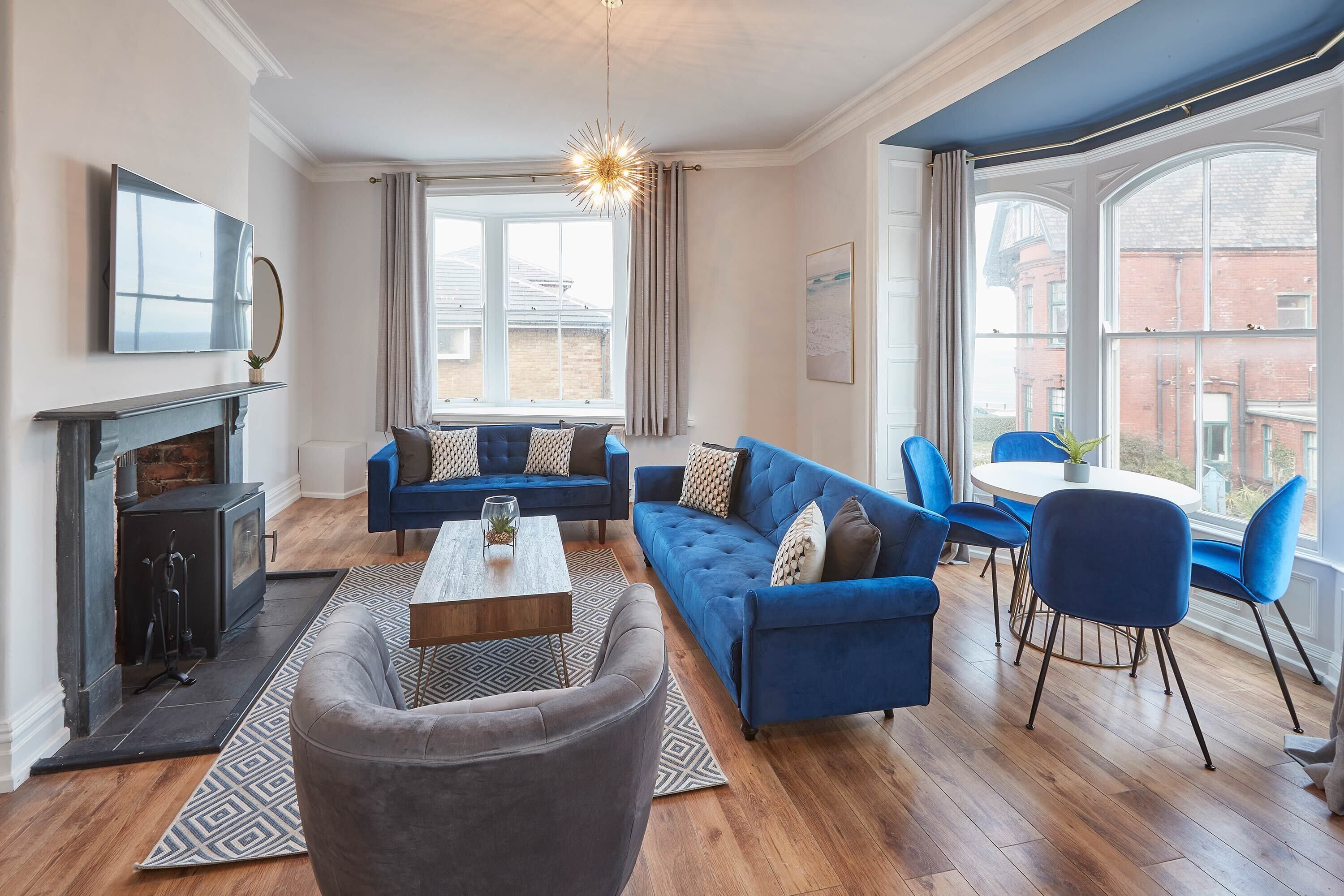 Apartment | Living area | Flat-screen TV