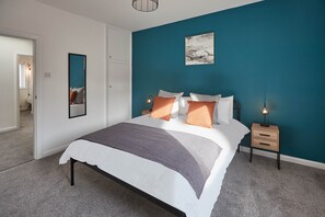 Apartment | 3 bedrooms, iron/ironing board, free WiFi - Endeavour II (Whitby)