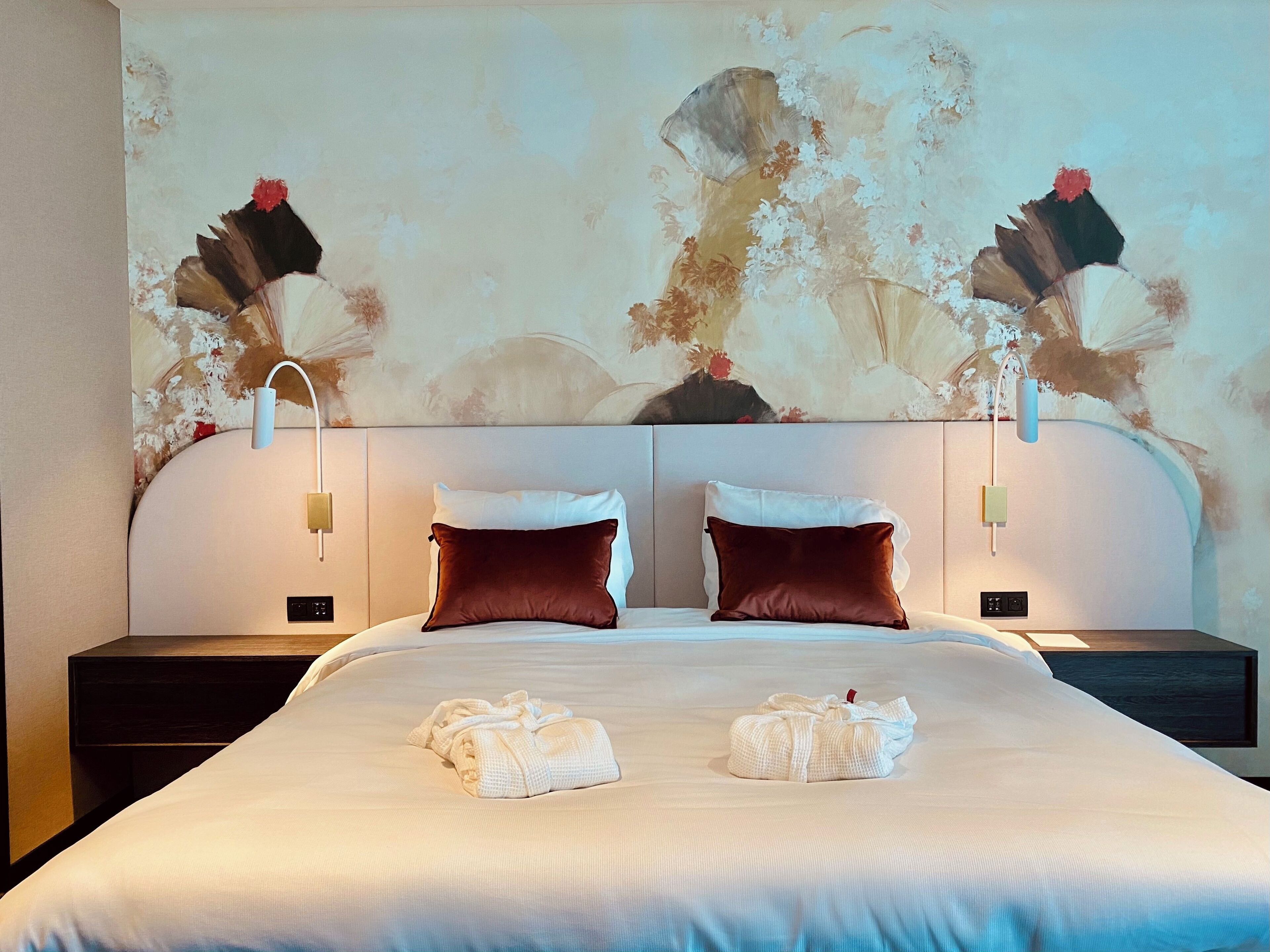 1 bedroom, in-room safe, desk, soundproofing