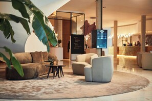 Lobby - Van der Valk Hotel Gent (Ghent)