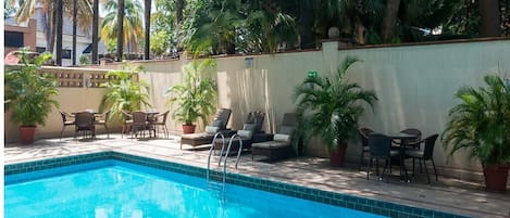 Piscine extérieure