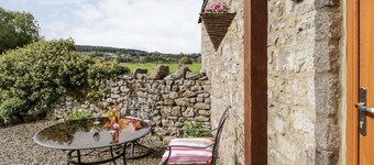 Milos Retreat beautiful one bedroom cottage