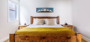 3 chambres, fer et planche à repasser, lit parapluie, Wi-Fi gratuit