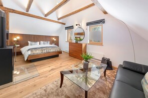 3 Schlafzimmer, Reisekinderbett, WLAN, Bettwäsche