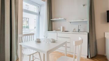 City-Studio | Eigene Küche | Kühlschrank