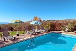 Pool - Luxury villa on mountainside with sea views and private pool. (Kathikas)