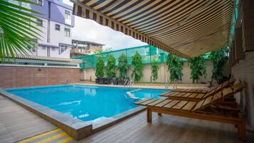 Piscina a l'aire lliure