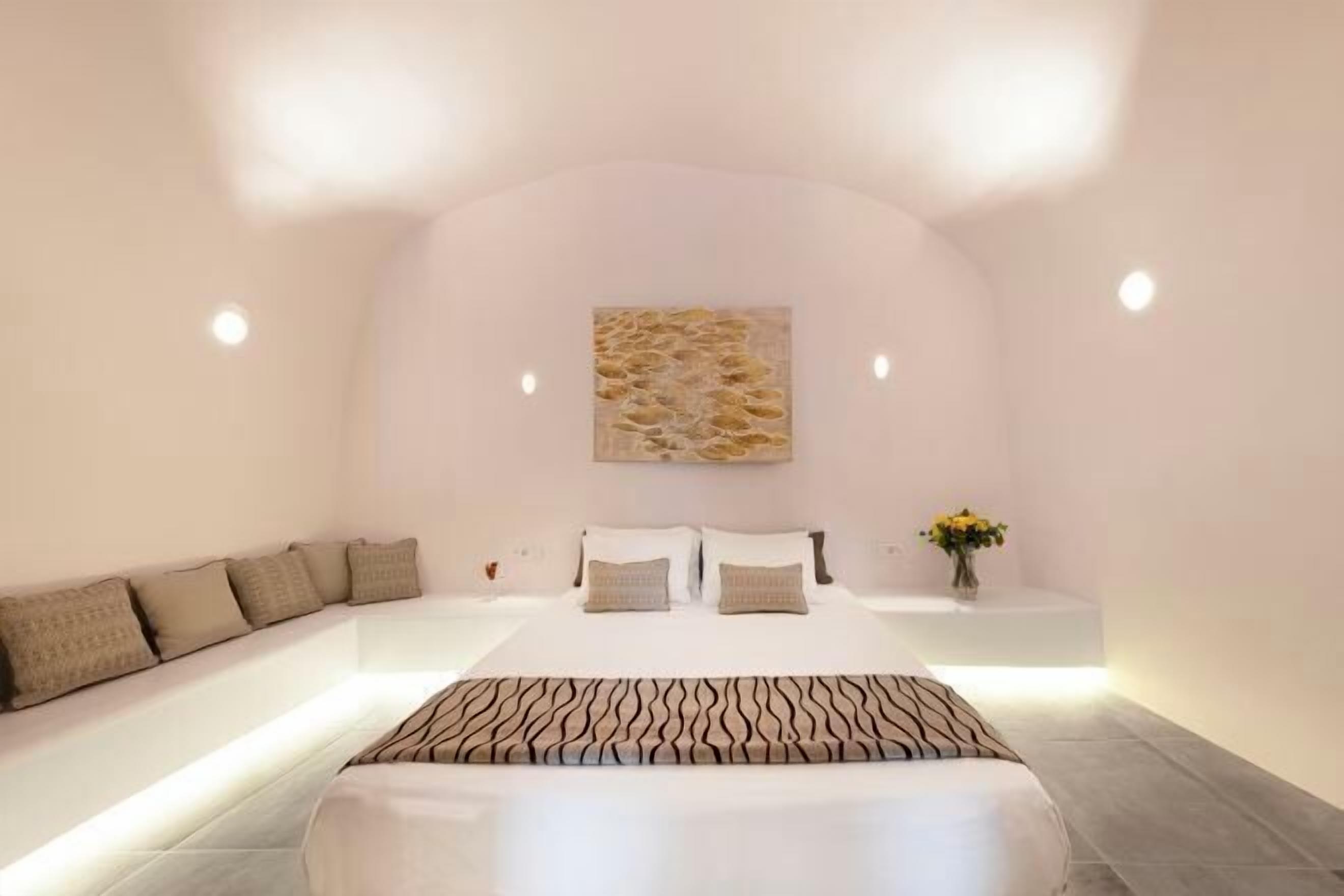 Premium bedding, pillow-top beds, in-room safe, individually decorated