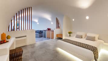 Panoramic-Studiosuite, 1 King-Bett und Schlafsofa, Whirlpool, Meerblick | Wohnbereich | 43-Zoll-Smart-TV mit Digitalempfang, Fernseher