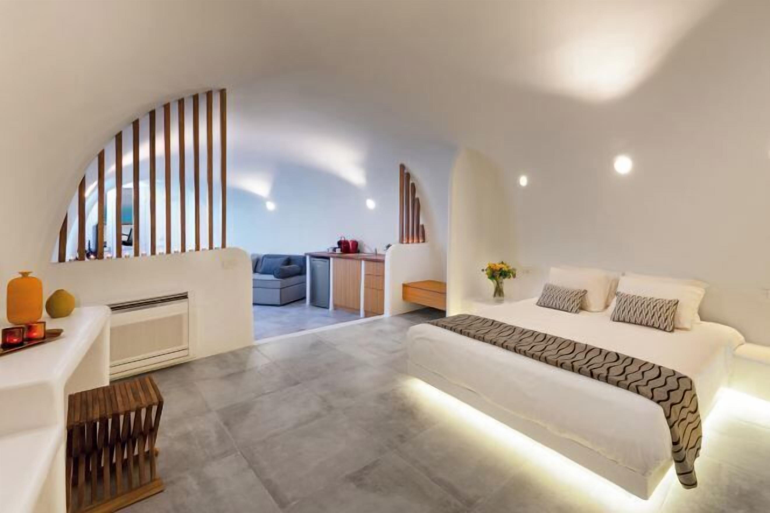 Premium bedding, pillow-top beds, in-room safe, individually decorated