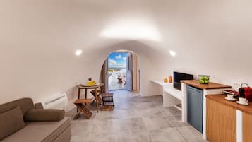 Panoramic-Studiosuite, 1 King-Bett, Whirlpool, Meerblick | Eigene Küche | Mini-Kühlschrank, Mikrowelle, Wasserkocher mit Kaffee-/Teezubehör