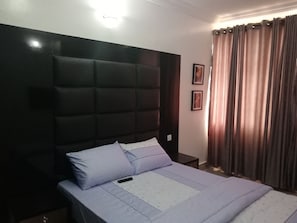 3 bedrooms, WiFi - A premium Luxury Shortlet Apartment in Banana Island , Ikoyi Lagos. (Lagos)