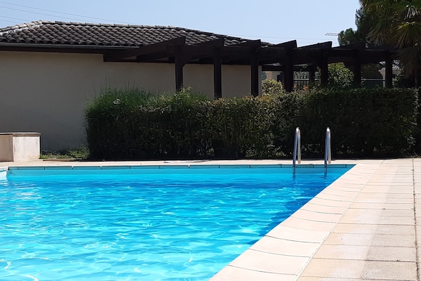 La piscine est ouverte du 15 juin au 15 septembre de 10h Ă 21h