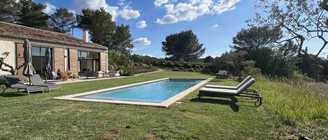 室外泳池、暖水池