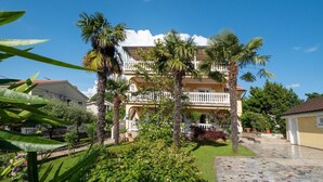 Exterior - Apartment Šerbečić 4 with sea view for 4 persons on the island of Krk (Malinska)