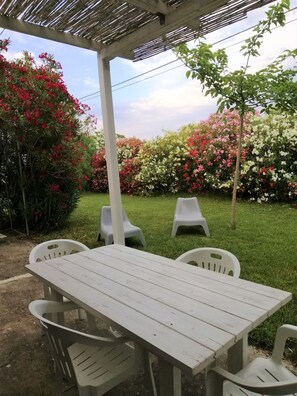 Outdoor dining - Vacation home Sea Countryside - Unit 1 (Basilicata)