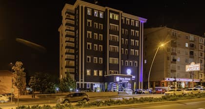Real House Boutique Hotel