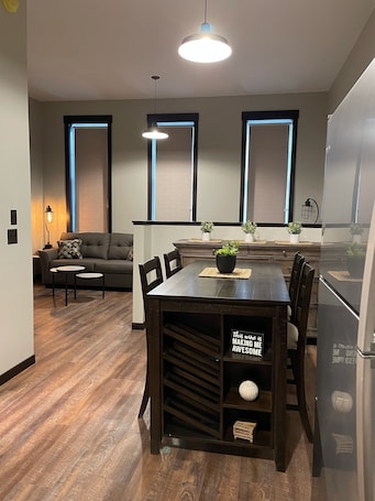 Interior. NEW, NEW, NEW! Wabasha Downtown Studio 113 Pembroke Ave. #103