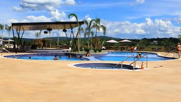 Outdoor pool, pool loungers