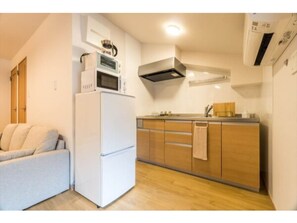 Fridge, microwave, stovetop, cookware/dishes/utensils - Its too comfortable and I want to live Cospas b / Takayama Gifu (Takayama)