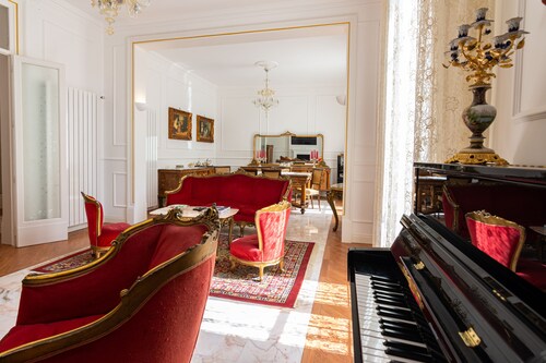"Le Rose di Nonna Maria", luxury apartment in the city center