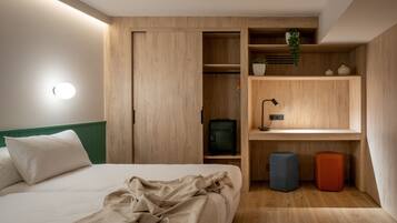 Lejlighed - 1 soveværelse | 1 soveværelse, pengeskab på værelset, individuelt design, skrivebord