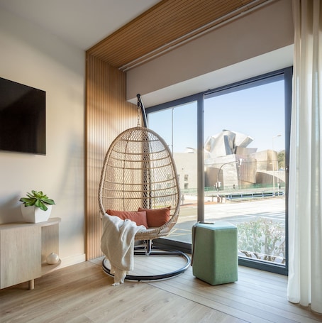 Studio | 1 bedroom, in-room safe, individually decorated, desk