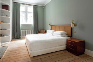 2 bedrooms, individually decorated, individually furnished - Hereford Road IV by Onefinestay (London)