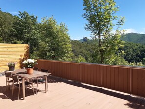 Outdoor dining - RURAL HOUSE AINGERU NATURE AND MOUNTAIN (Aránzazu)