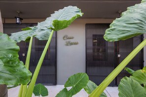 Exterior detail - Casa Lucas - Modern New 1BD Zona Romantica PV (Puerto Vallarta)