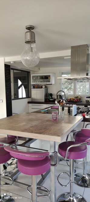 Dining - Large house with heated swimming pool, near Paris, Vexin and Châteaux (Versailles) (Herblay)