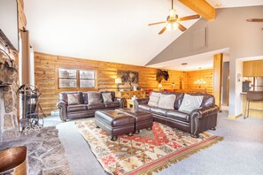 House (3 Bedrooms) | Exterior