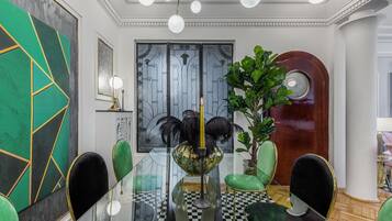 Luxury Apartment | Dining room