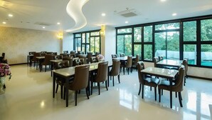 Dining - The Y Boutique Hotel (San Sai)
