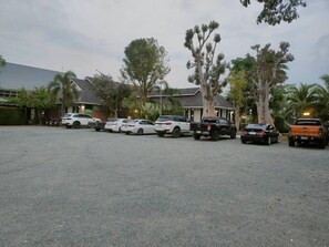 숙박 시설 구내