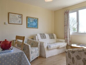 TV - 2 bedroom accommodation in Penstowe Park, near Bude (Penstowe Park, near Bude)