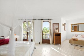 4 chambres, fer et planche à repasser, lit parapluie, Wi-Fi gratuit