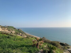 Beach nearby, sun-loungers - Villa Alfonso with sea view (Siculiana)