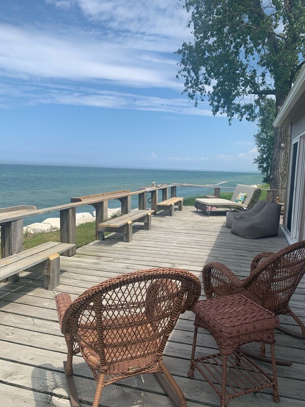 Terrace/patio - Lake Michigan Cottage - Waterfront on Sunset Bluff (The "Sage") (Mears)