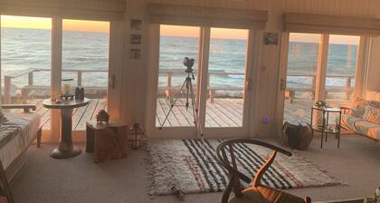 Lake Michigan Cottage - Waterfront on Sunset Bluff (The "Sage")